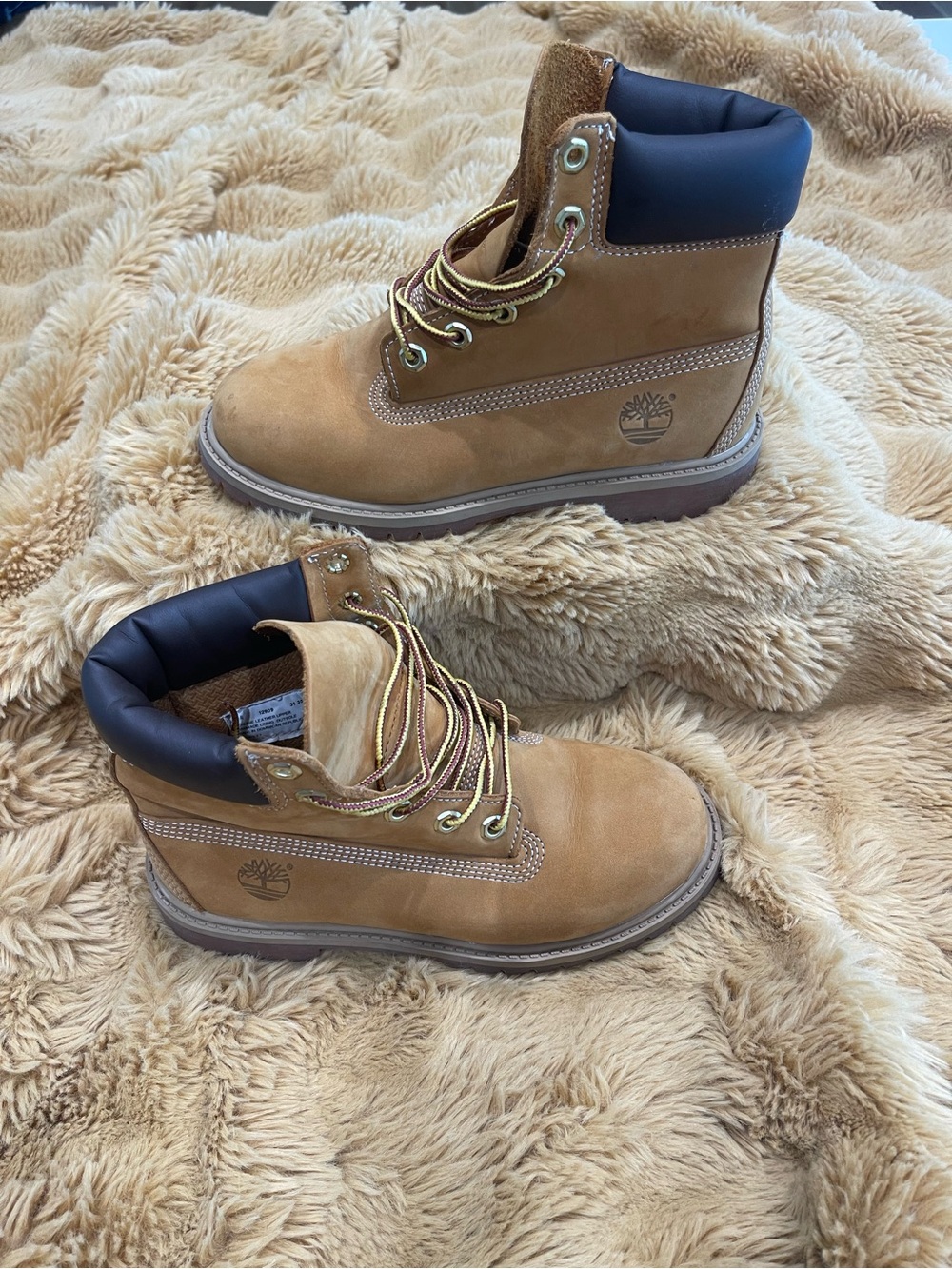 Timberland Men’s Tan Nubuck 6-Inch Lace-Up Work Boots